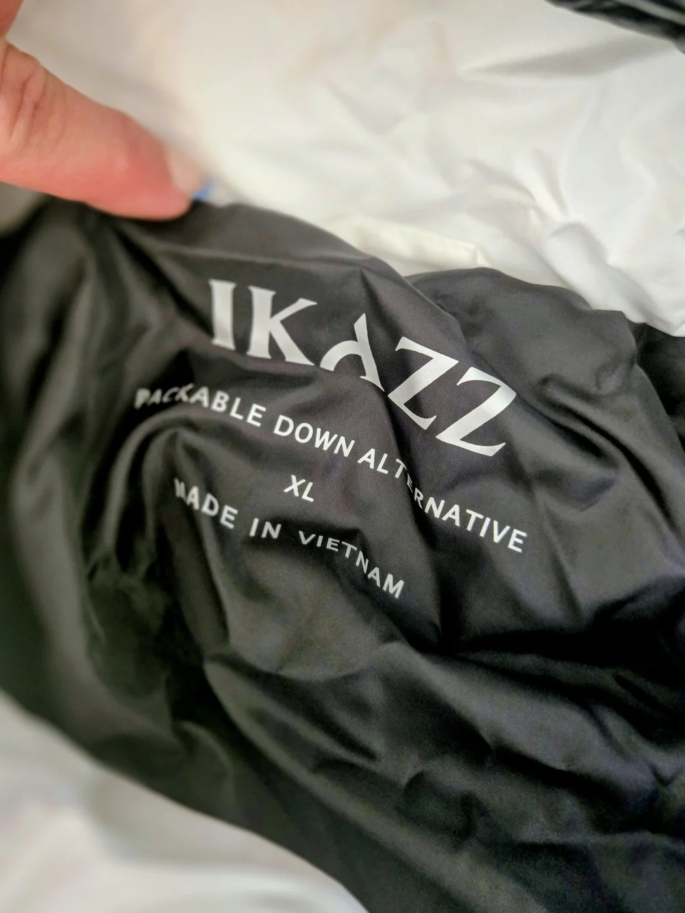 IKAZZ Winter Warm Packable Long Lightweight Hooded Puffer Coat - White (XL) NWT